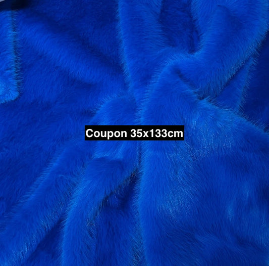 Electric blue faux fur remnant 35 x 133 cm – medium pile 2 cm