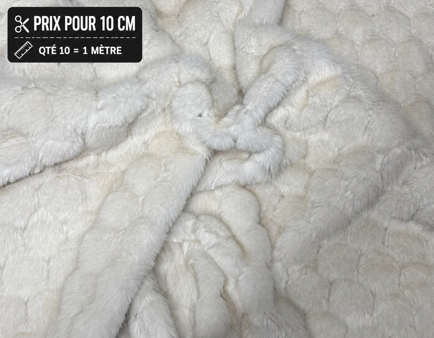 Fausse fourrure blanche texturée poils 2 cm vendue à la coupe pour peluches et couture créative