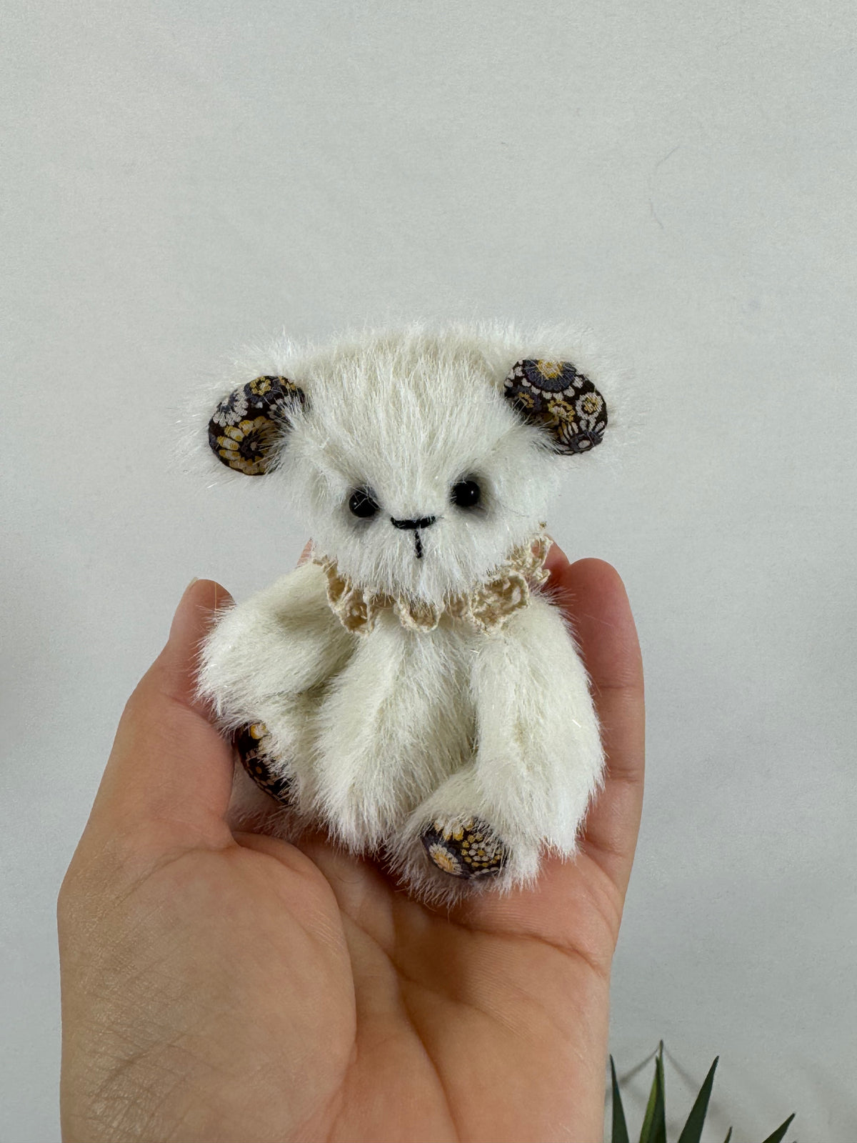 White mini ours de collection artisanal blanc 9 cm fait main