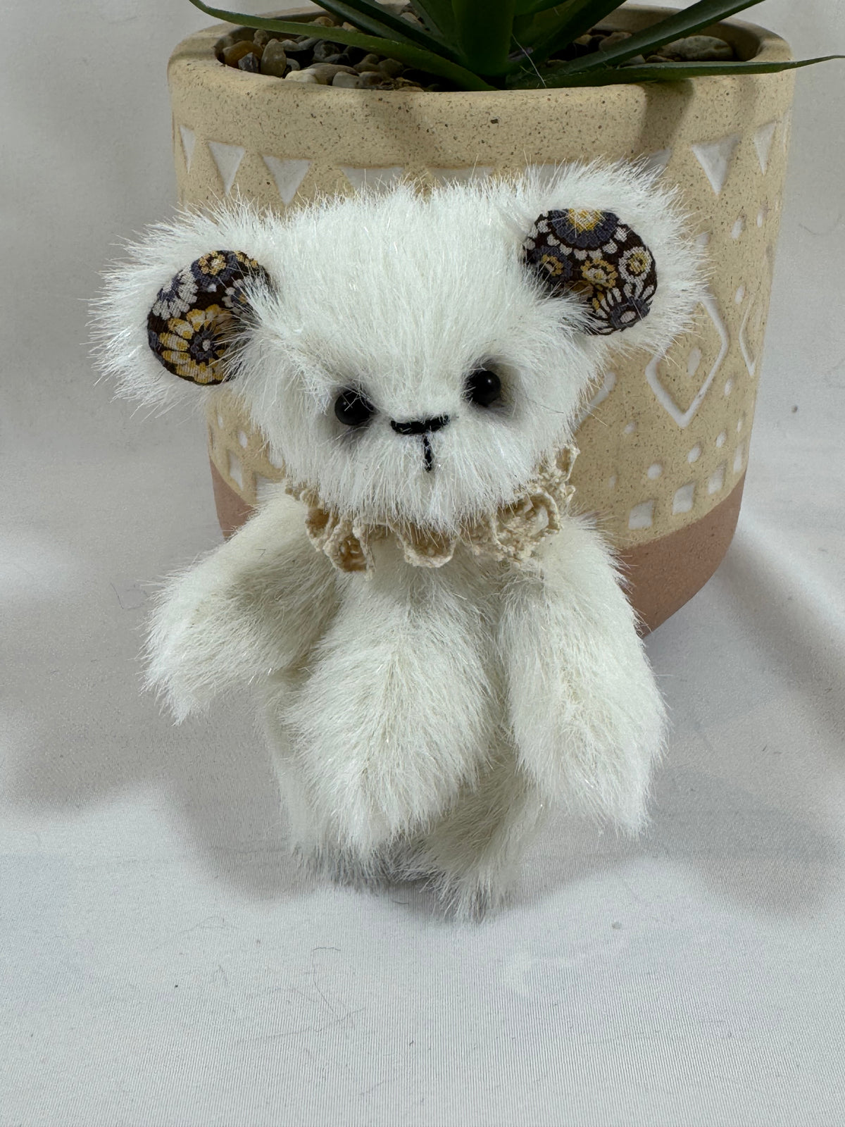 Ours miniature de collection 9 cm blanc pièce unique artisanale