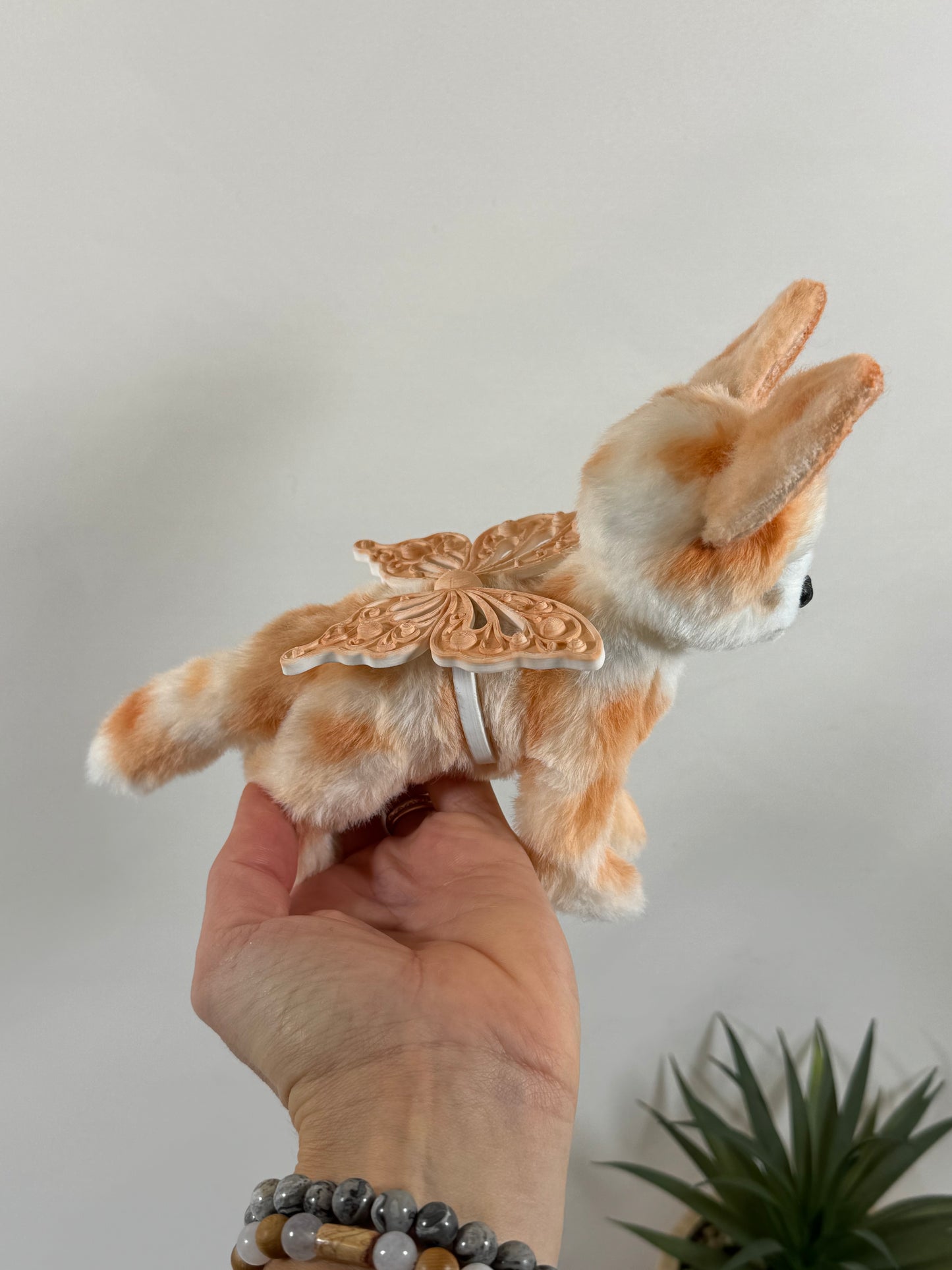 Nouky – Créature féerique articulée avec ailes papillon amovibles | Pièce unique faite main