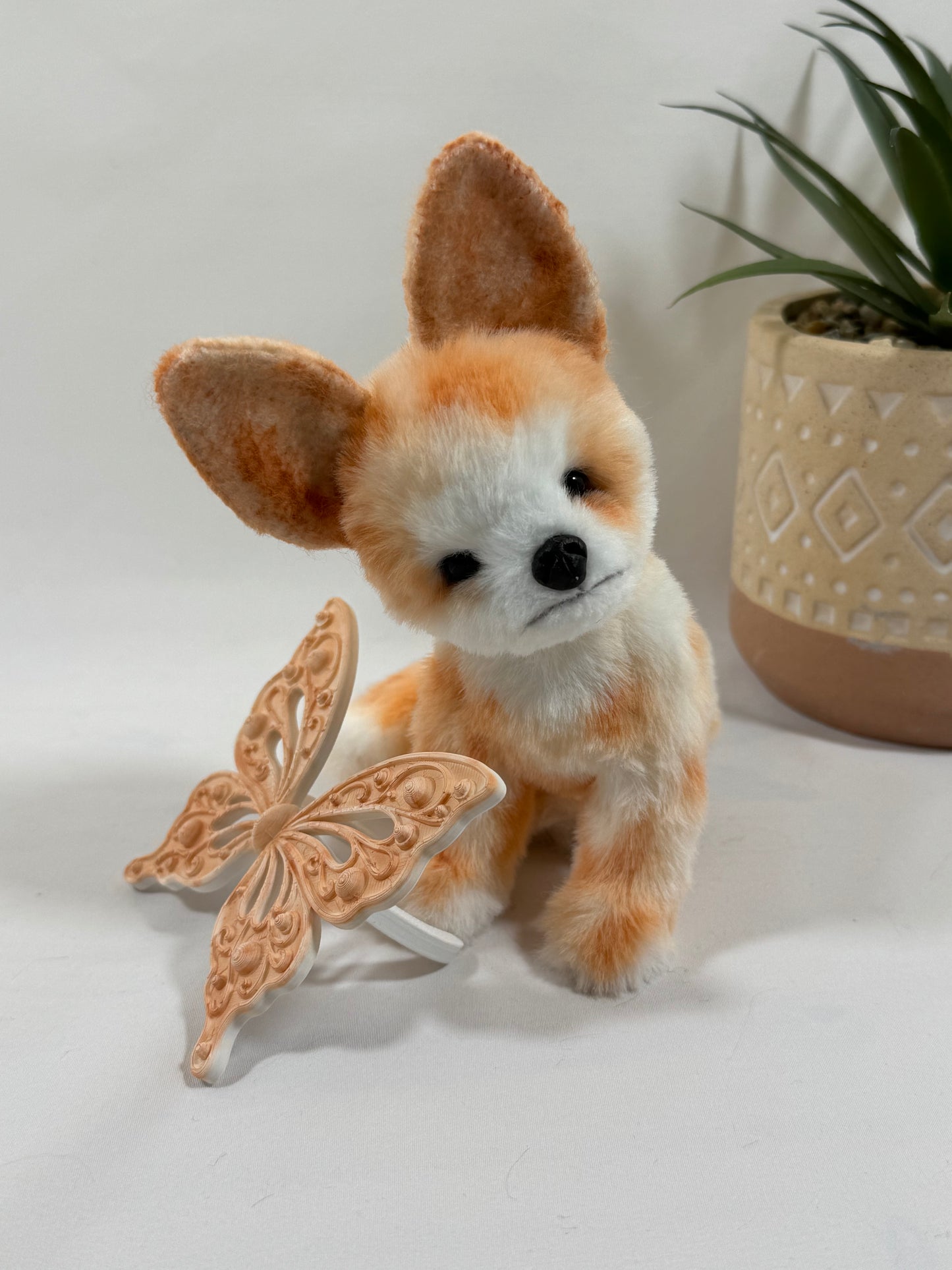 Nouky – Créature féerique articulée avec ailes papillon amovibles | Pièce unique faite main