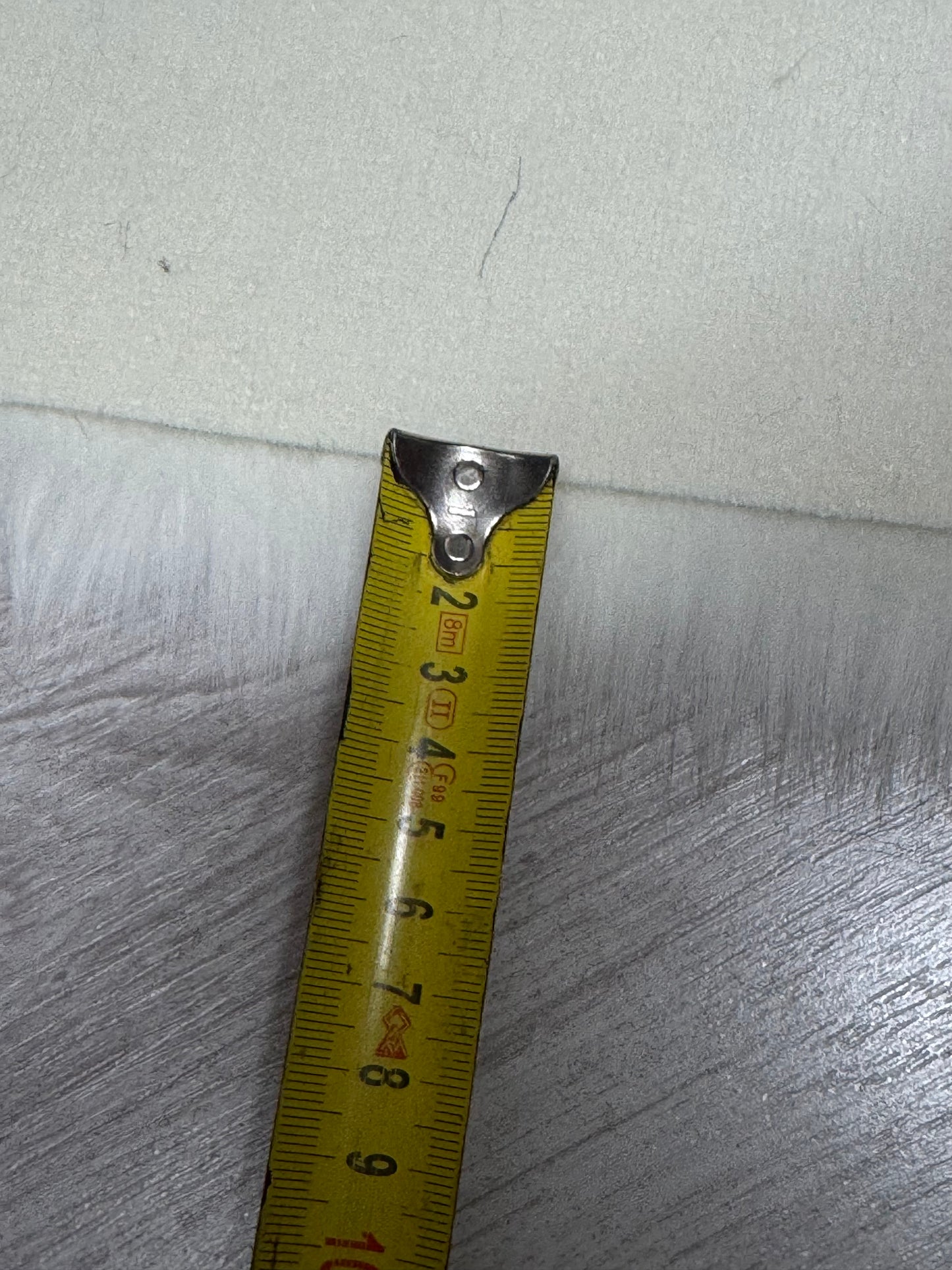 Coupon fausse fourrure blanche crème poil long ~3–3,5 cm 20×156cm