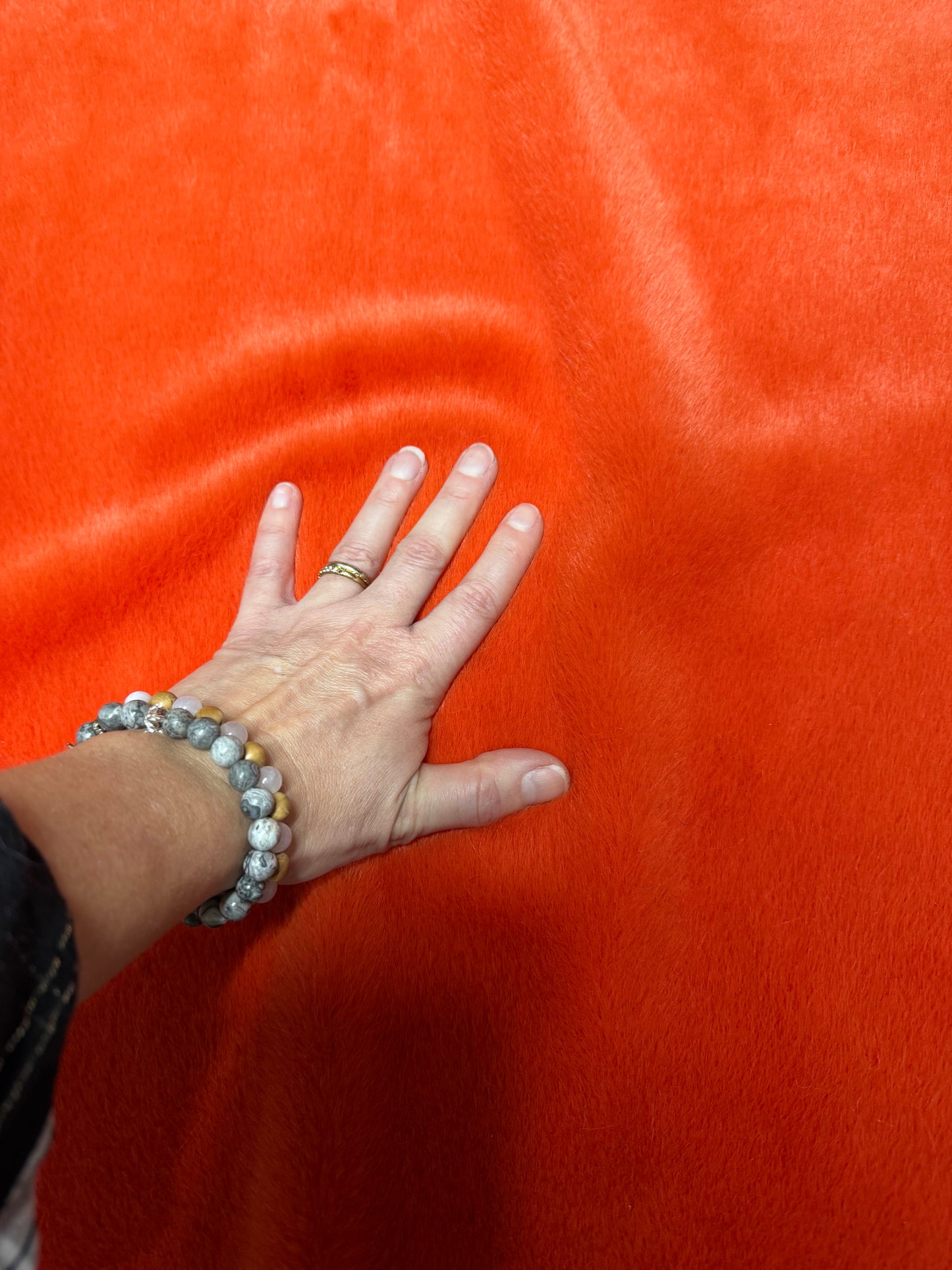 🧡 Fausse fourrure orange | Coupon 30×70 cm | Poil 1 cm ultra doux