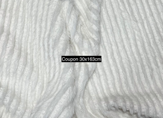 Coupon fausse fourrure blanche texturée poils 0,5 à 2 cm – 30x163 cm