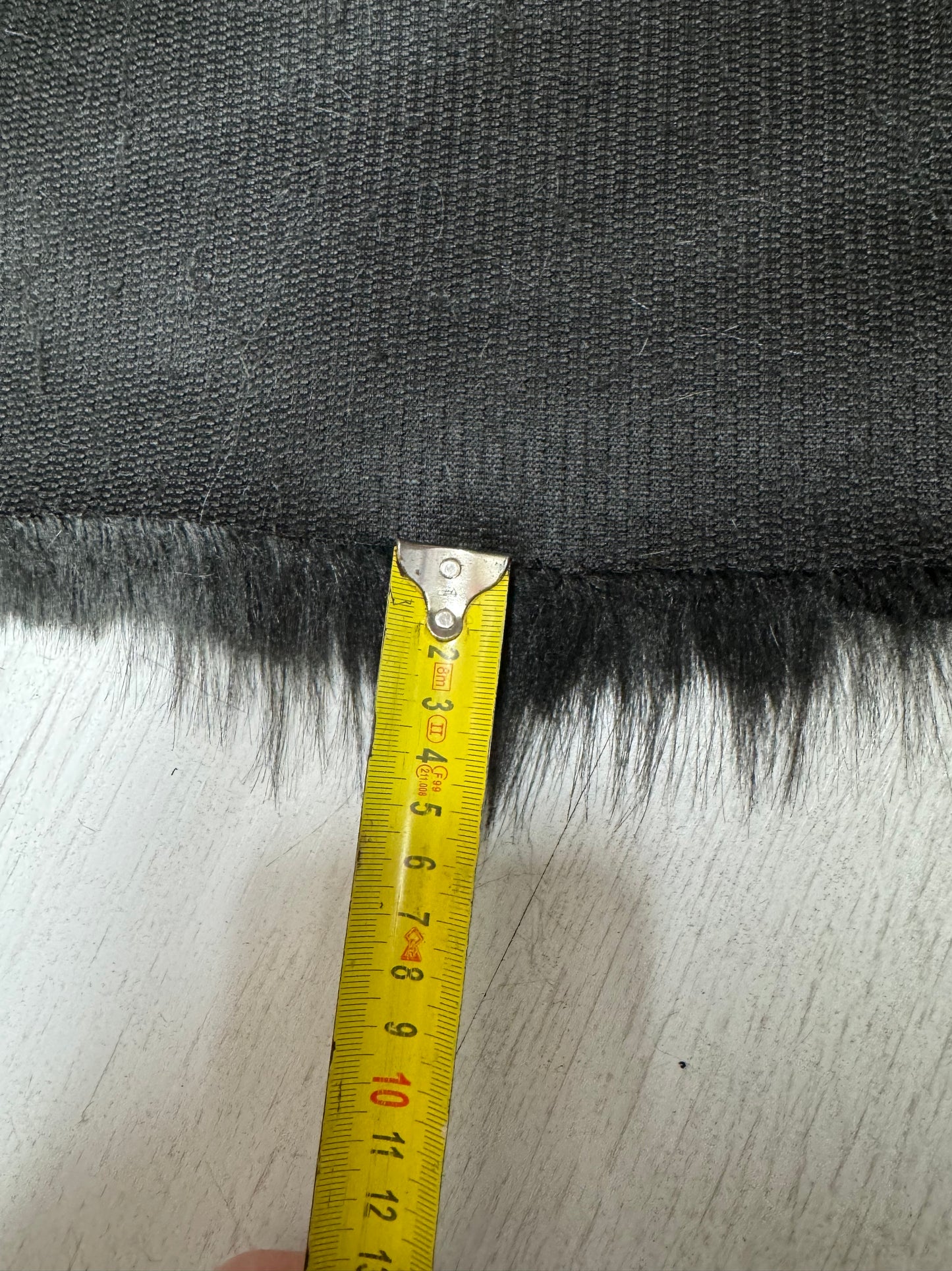 Charcoal gray faux fur coupon 30x85 cm – long pile ~4 cm