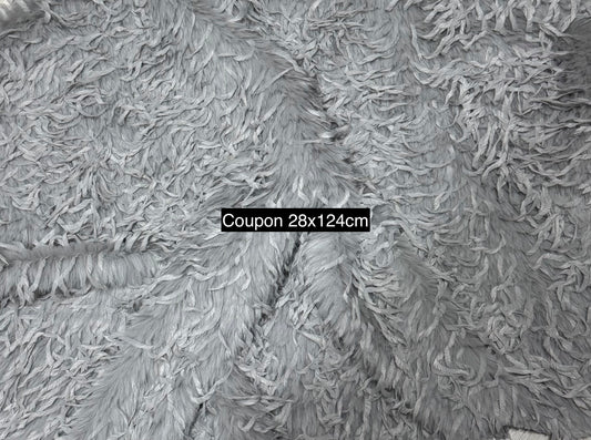 Textured grey faux fur 3-4 cm – feather effect – 28x124 cm remnant