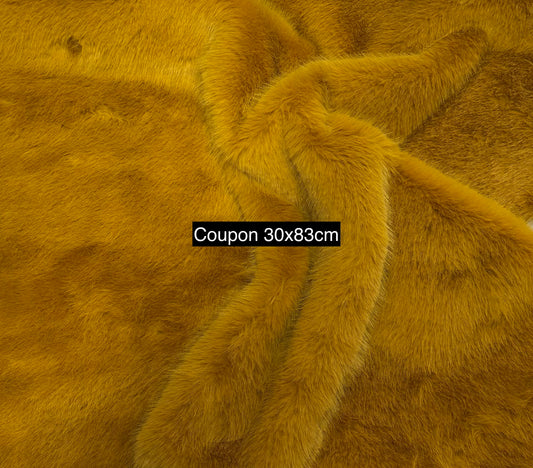 fausse fourrure orange miel poils mi longs