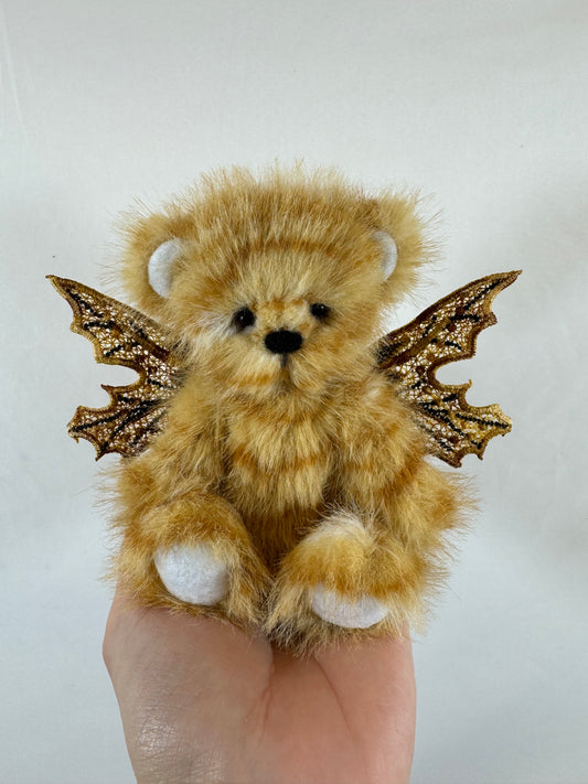 Ours de collection Mielor 15 cm avec ailes brodées amovibles