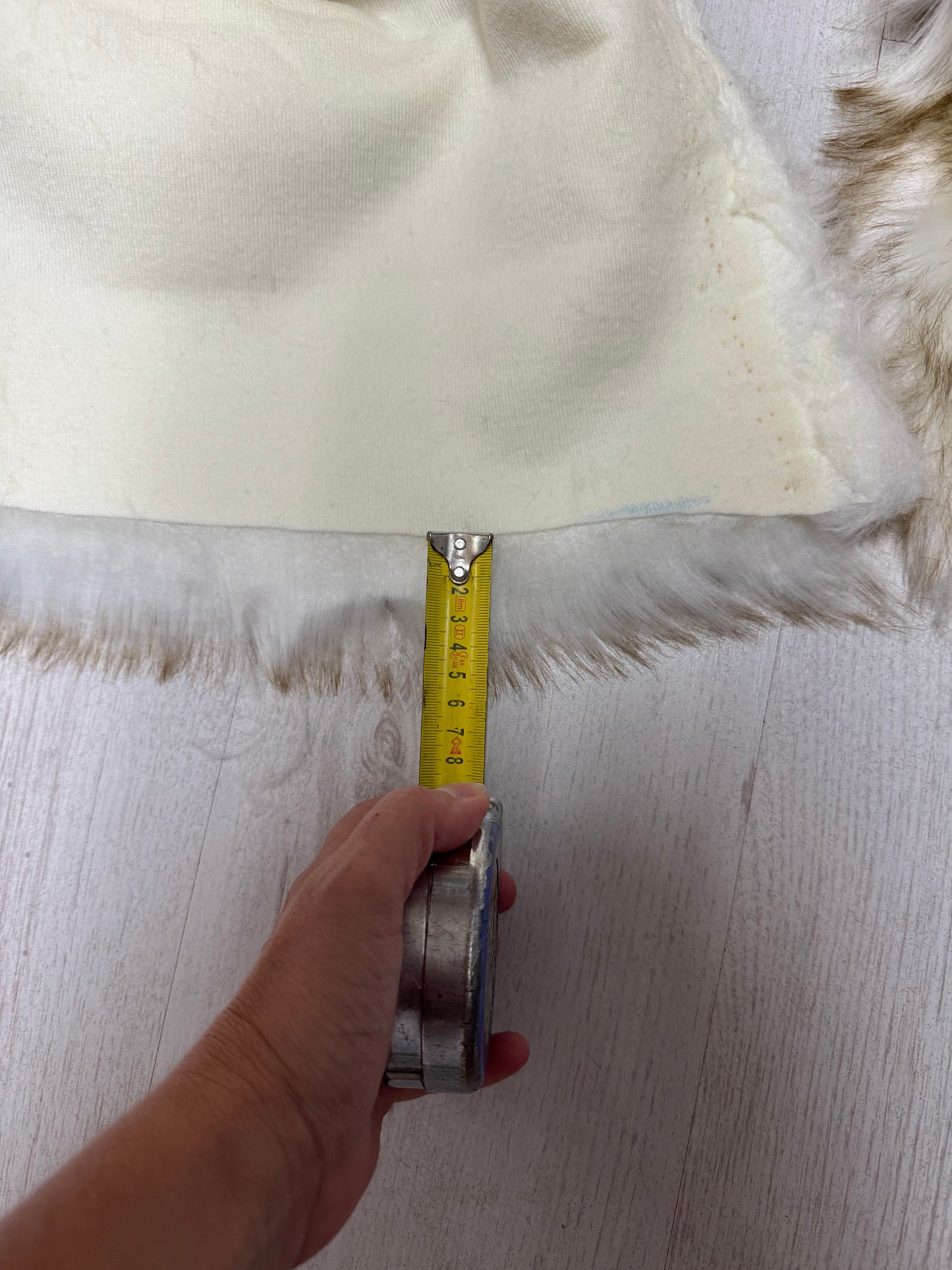 Fourrure longue et dense pour peluches et animaux réalistes
