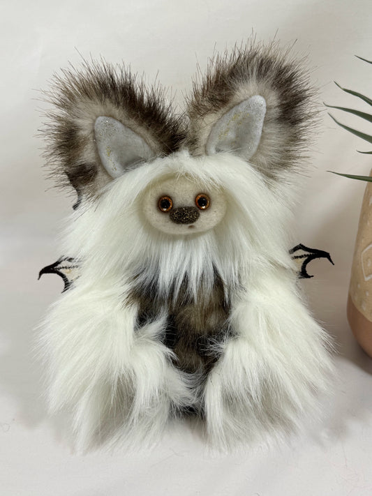 RERSERVEE CATHERINE *** Frimousse elfique Anastasia 18 cm