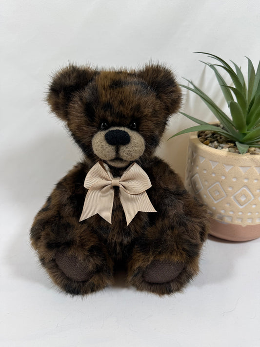 César – Ours de collection articulé 22 cm en fausse fourrure, pièce unique