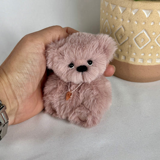 🧸 Elfy – Ours miniature de collection 10 cm | Articulé à l’ancienne, yeux en verre, fait main 🖐️