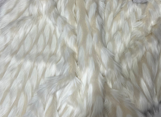 Fausse fourrure blanche crème, poils longs 4 à 5 cm, tissu synthétique premium largeur 152 cm