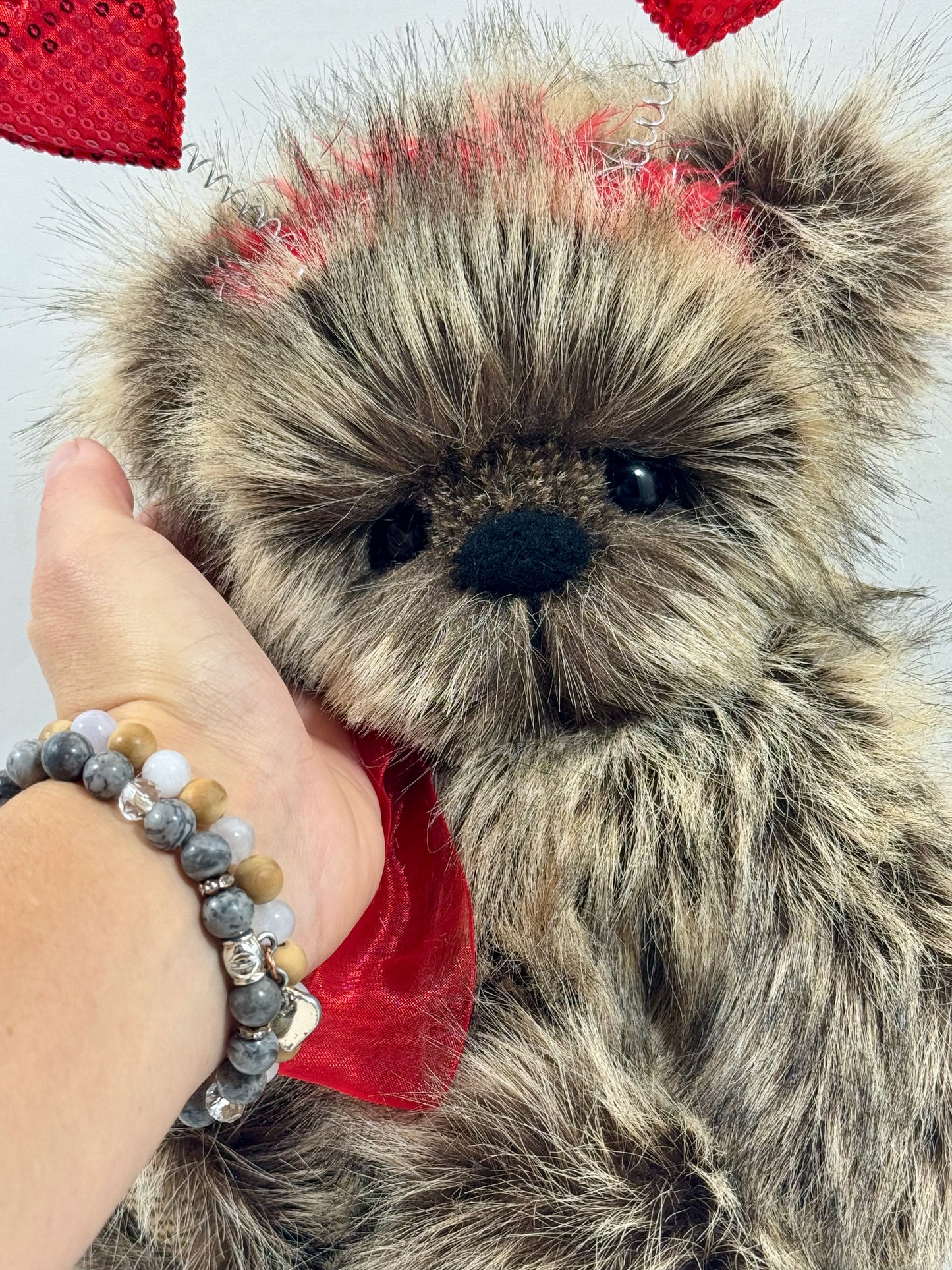 Ours de collection articulé “Lovers” – 30 cm, fausse fourrure naturelle, pièce unique, ourse artisanale