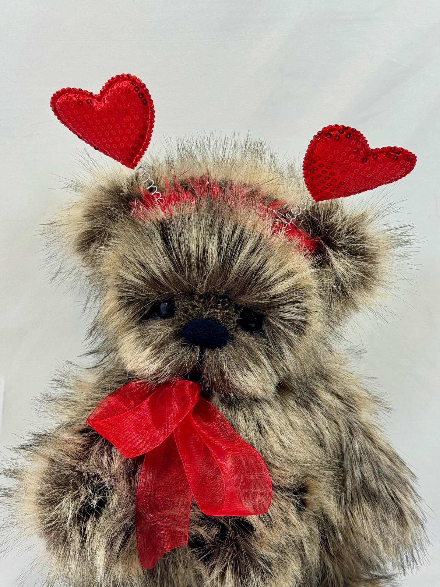 Ours de collection articulé “Lovers” – 30 cm, fausse fourrure naturelle, pièce unique, ourse artisanale