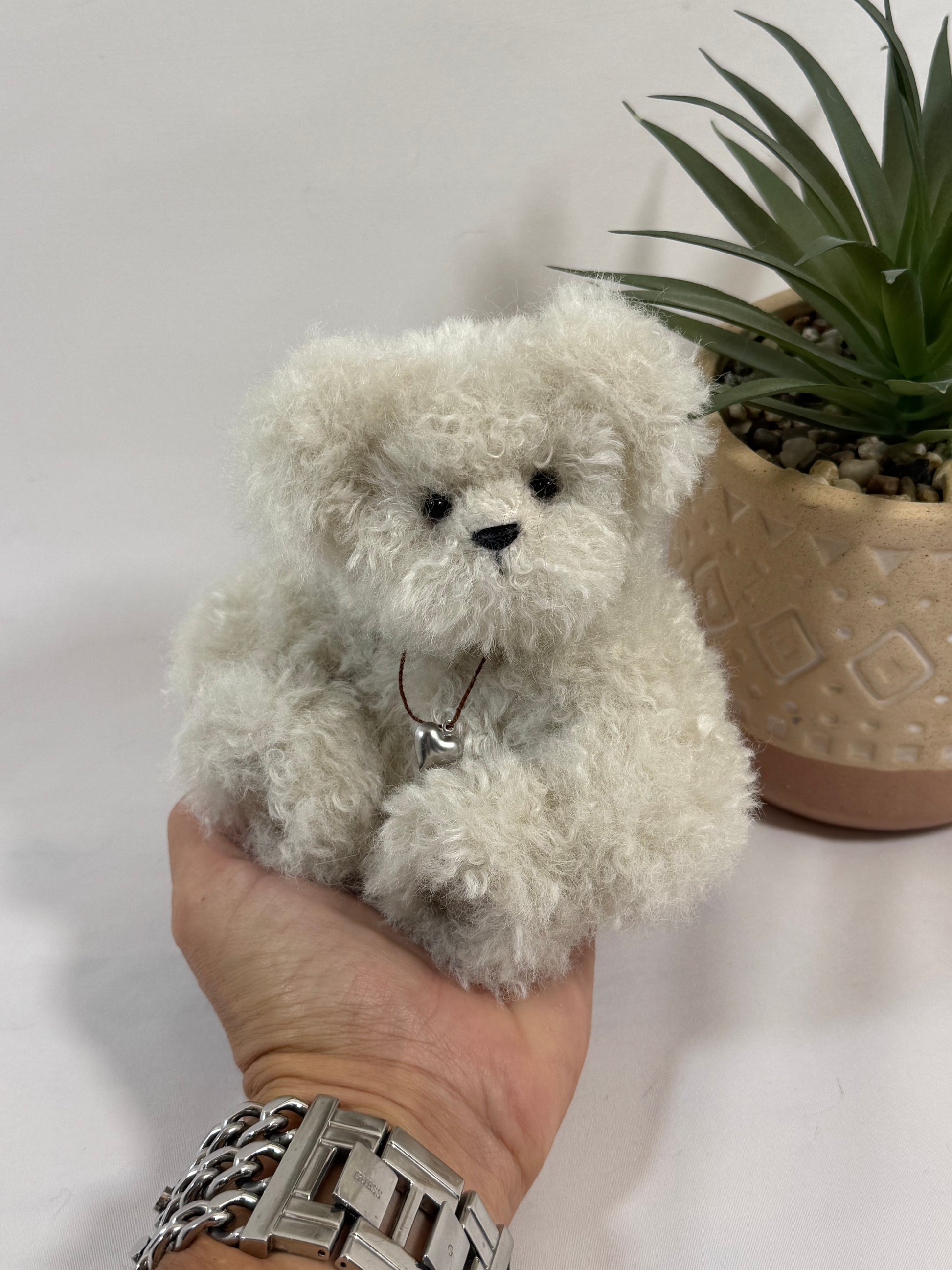 Ours miniature de collection disponible en kit couture ou déjà réalisé