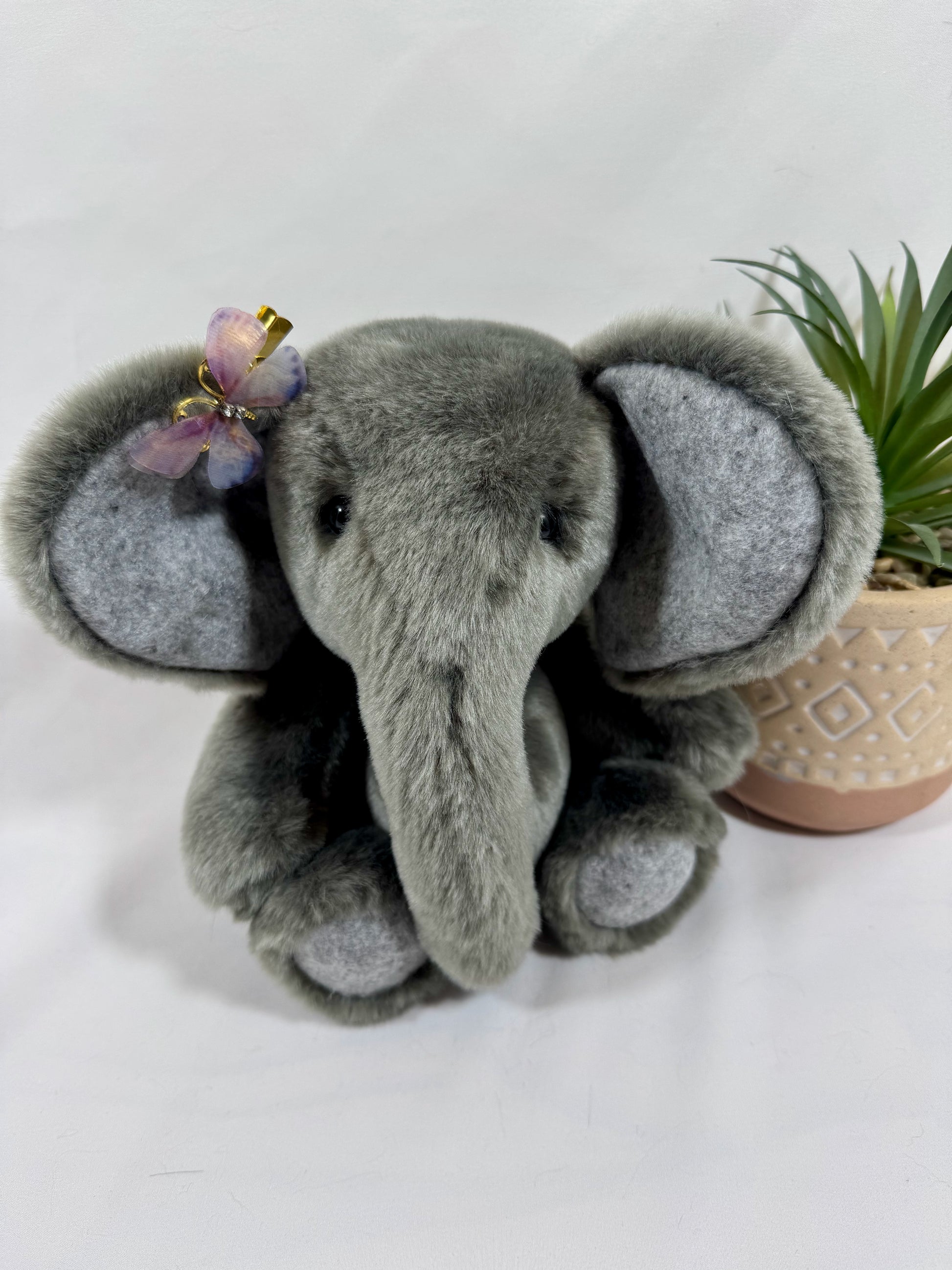 Peluche éléphant de collection pièce unique avec certificat d’authenticité